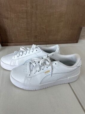 Puma Sneakers